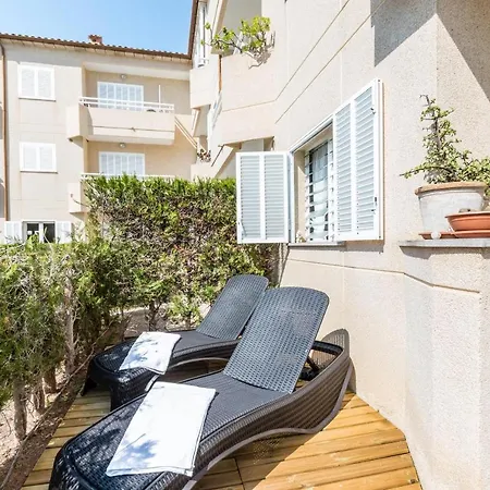Apartment Xiprer *